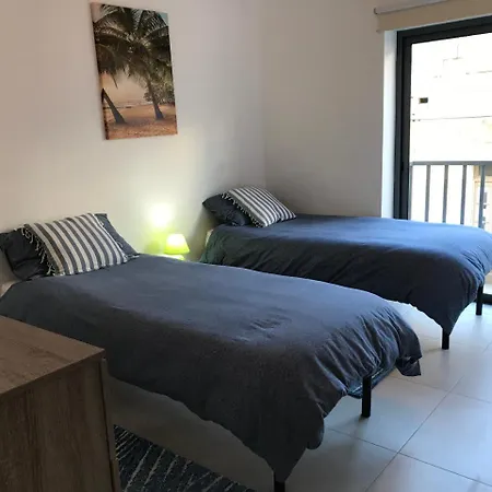 2 Bedroom